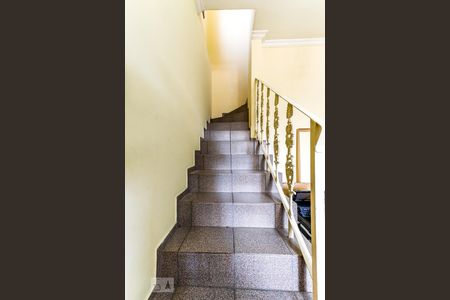 Escadas Quartos de casa à venda com 3 quartos, 150m² em Vila Isolina Mazzei, São Paulo