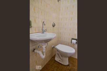 Banheiro 1 de casa à venda com 3 quartos, 170m² em Vila Mazzei, São Paulo