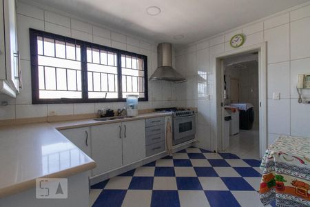 Apartamento para alugar com 478m², 4 quartos e 3 vagas Apartamento para alugar com 478m², 4 quartos e 3 vagasCozinha