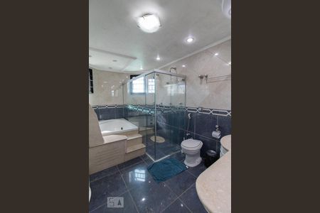 Apartamento para alugar com 478m², 4 quartos e 3 vagas Apartamento para alugar com 478m², 4 quartos e 3 vagasBanheiro da Suíte 2