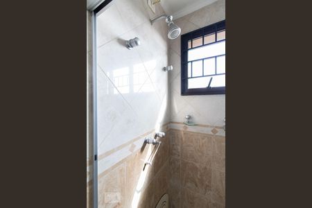 Apartamento para alugar com 478m², 4 quartos e 3 vagas Apartamento para alugar com 478m², 4 quartos e 3 vagasBanheiro da Suíte 1