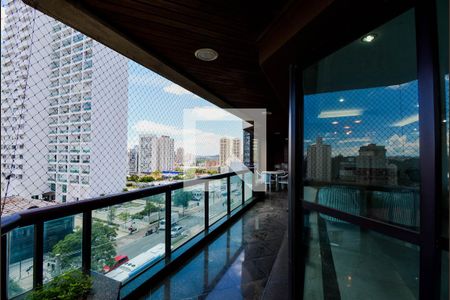 Apartamento para alugar com 478m², 4 quartos e 3 vagas Apartamento para alugar com 478m², 4 quartos e 3 vagasVaranda da Sala