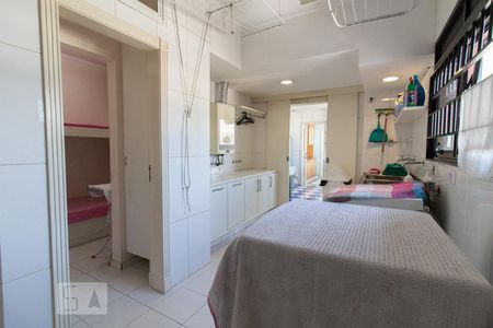 Apartamento para alugar com 478m², 4 quartos e 3 vagas Apartamento para alugar com 478m², 4 quartos e 3 vagasÁrea de Serviço