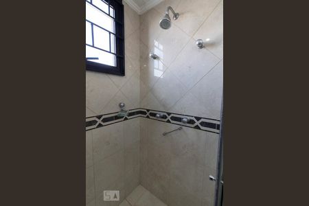 Apartamento para alugar com 478m², 4 quartos e 3 vagas Apartamento para alugar com 478m², 4 quartos e 3 vagasBanheiro da Suíte 3