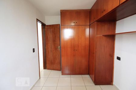 Quarto 1 de apartamento para alugar com 2 quartos, 42m² em Vila Campestre, São Paulo