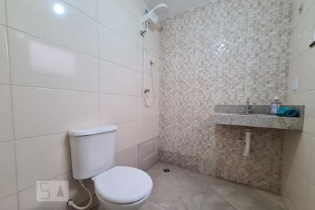 Banheiro de kitnet/studio para alugar com 1 quarto, 42m² em Além Ponte, Sorocaba