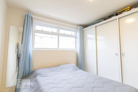 Quarto 2 de apartamento para alugar com 3 quartos, 72m² em Cidade Industrial, Curitiba