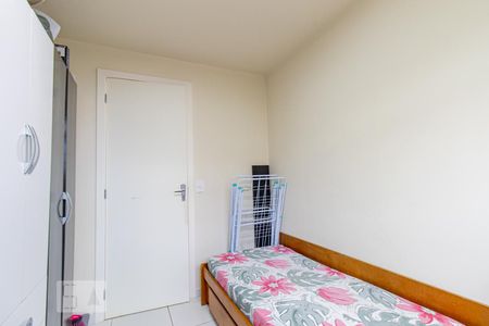 Quarto 1 de apartamento para alugar com 3 quartos, 72m² em Cidade Industrial, Curitiba