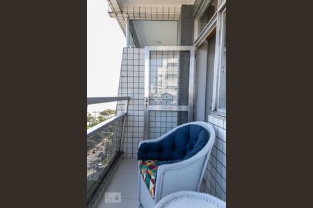 Sacada de apartamento para alugar com 2 quartos, 93m² em Aparecida, Santos