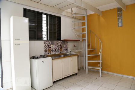 Sala/Cozinha de kitnet/studio para alugar com 2 quartos, 35m² em Real Parque, São Paulo