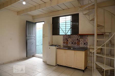Sala/Cozinha de kitnet/studio para alugar com 2 quartos, 35m² em Real Parque, São Paulo