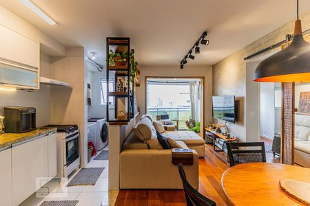 Entrada - Sala e Cozinha de apartamento para alugar com 2 quartos, 57m² em Consolação, São Paulo