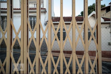 Vista Quarto 1 de casa à venda com 2 quartos, 49m² em Méier, Rio de Janeiro