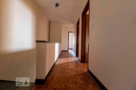 Corredor de casa para alugar com 3 quartos, 90m² em Vila Talarico, São Paulo