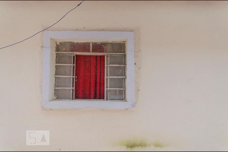 Vista Quarto de casa para alugar com 1 quarto, 45m² em Vila Nhocune, São Paulo