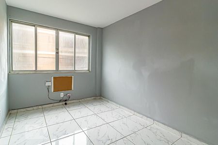 Quarto 2 de apartamento para alugar com 2 quartos, 72m² em Gardênia Azul, Rio de Janeiro