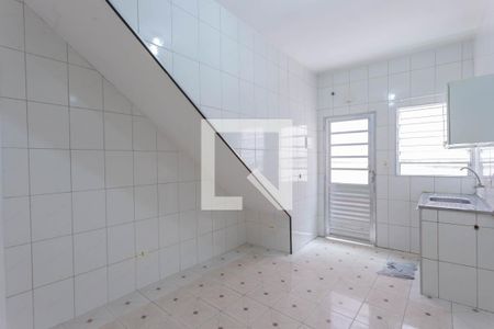 Cozinha de apartamento para alugar com 1 quarto, 35m² em Vila das Mercês, São Paulo