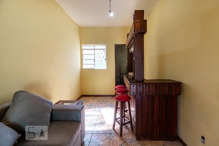 Sala de casa à venda com 3 quartos, 150m² em Universitário, Belo Horizonte