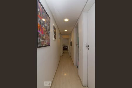 Corredor de apartamento à venda com 3 quartos, 129m² em Perdizes, São Paulo