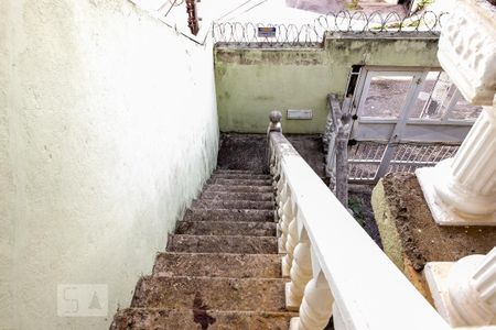 Escada de casa à venda com 4 quartos, 298m² em Ouro Preto, Belo Horizonte