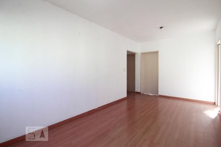 Sala de apartamento para alugar com 3 quartos, 90m² em Jardim Itu Sabará, Porto Alegre
