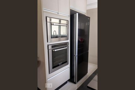 Apartamento à venda com 123m², 3 quartos e 2 vagas Apartamento à venda com 123m², 3 quartos e 2 vagasCozinha