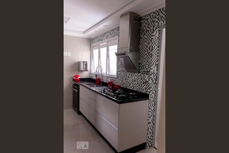 Apartamento à venda com 123m², 3 quartos e 2 vagas Apartamento à venda com 123m², 3 quartos e 2 vagasCozinha