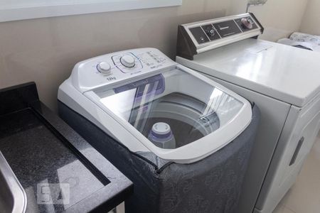 Apartamento à venda com 123m², 3 quartos e 2 vagas Apartamento à venda com 123m², 3 quartos e 2 vagasLavanderia