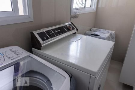 Apartamento à venda com 123m², 3 quartos e 2 vagas Apartamento à venda com 123m², 3 quartos e 2 vagasLavanderia
