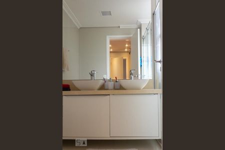 Apartamento à venda com 123m², 3 quartos e 2 vagas Apartamento à venda com 123m², 3 quartos e 2 vagasQuarto 3 - suite