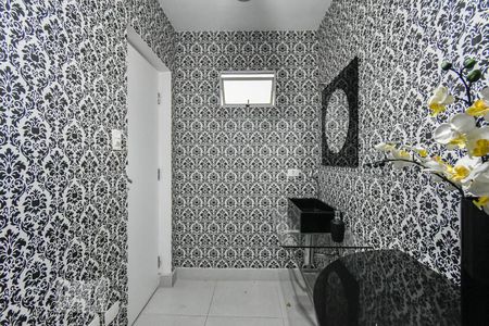Lavabo de casa à venda com 5 quartos, 303m² em Sumaré, São Paulo