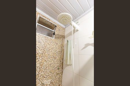 Banheiro de kitnet/studio para alugar com 1 quarto, 25m² em Rio Vermelho, Salvador