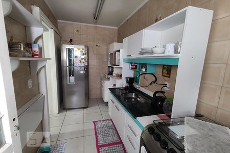 Apartamento à venda com 104m², 2 quartos e 1 vaga Apartamento à venda com 104m², 2 quartos e 1 vagaCozinha e Área de Serviço