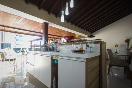 Cozinha de apartamento à venda com 3 quartos, 225m² em Barra da Tijuca, Rio de Janeiro