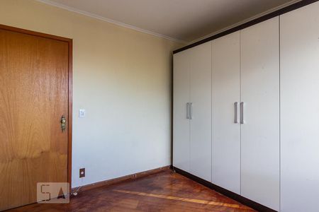 Quarto 1 de apartamento para alugar com 2 quartos, 80m² em Bom Jesus, Porto Alegre