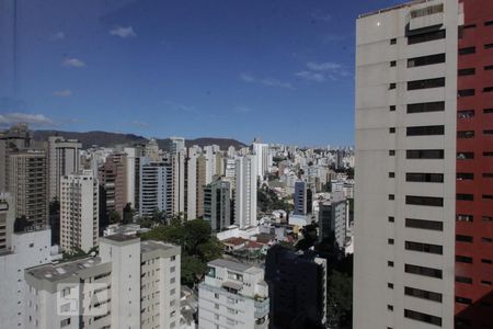 Vista da Sala de apartamento para alugar com 1 quarto, 55m² em Lourdes, Belo Horizonte