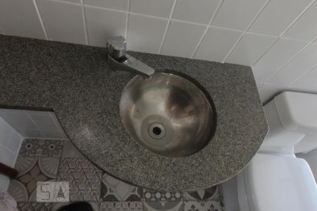 Lavabo de apartamento para alugar com 1 quarto, 55m² em Lourdes, Belo Horizonte