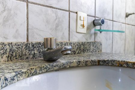 Casa à venda com 186m², 5 quartos e 6 vagas Casa à venda com 186m², 5 quartos e 6 vagasBanheiro 1 - Torneira