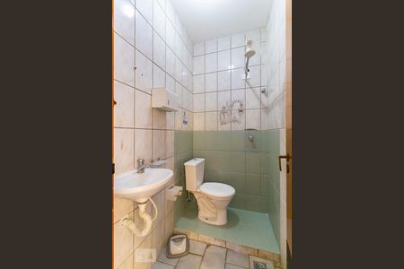 Casa à venda com 186m², 5 quartos e 6 vagas Casa à venda com 186m², 5 quartos e 6 vagasLavabo