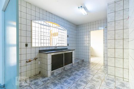 Casa à venda com 186m², 5 quartos e 6 vagas Casa à venda com 186m², 5 quartos e 6 vagasCozinha