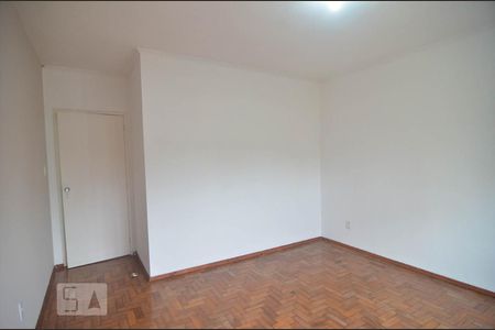 Quarto  de apartamento para alugar com 1 quarto, 55m² em Marechal Rondon, Canoas