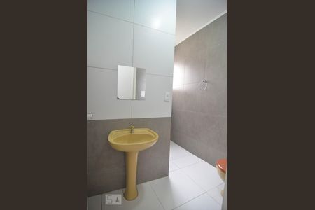 Banheiro de apartamento para alugar com 1 quarto, 55m² em Marechal Rondon, Canoas