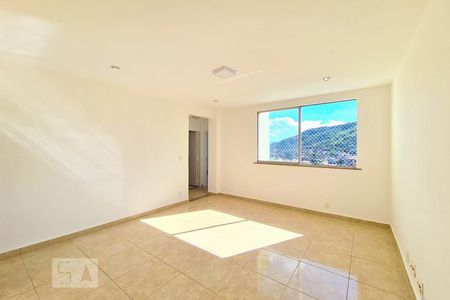 Sala de apartamento para alugar com 2 quartos, 60m² em Cascadura, Rio de Janeiro