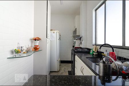 Cozinha de apartamento à venda com 3 quartos, 140m² em Alto Caiçaras, Belo Horizonte