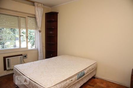 Quarto 2 de apartamento para alugar com 2 quartos, 62m² em Cristal, Porto Alegre