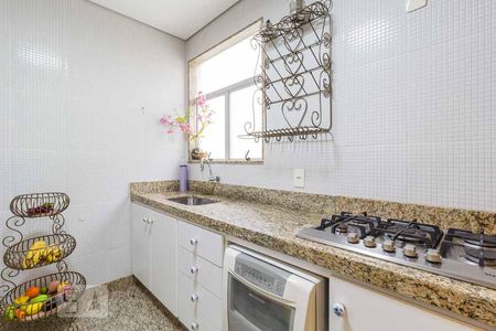 Cozinha de apartamento à venda com 4 quartos, 120m² em Ouro Preto, Belo Horizonte