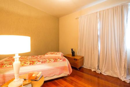 Quarto de apartamento para alugar com 4 quartos, 120m² em Ouro Preto, Belo Horizonte