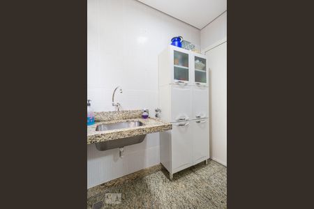 Lavabo de apartamento para alugar com 4 quartos, 120m² em Ouro Preto, Belo Horizonte