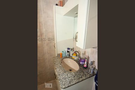 Banheiro de apartamento à venda com 3 quartos, 96m² em Santa Teresinha, São Paulo