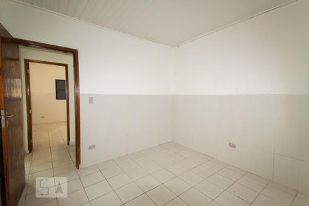 Quarto 2 de casa para alugar com 2 quartos, 80m² em Vila Brasilina, São Paulo